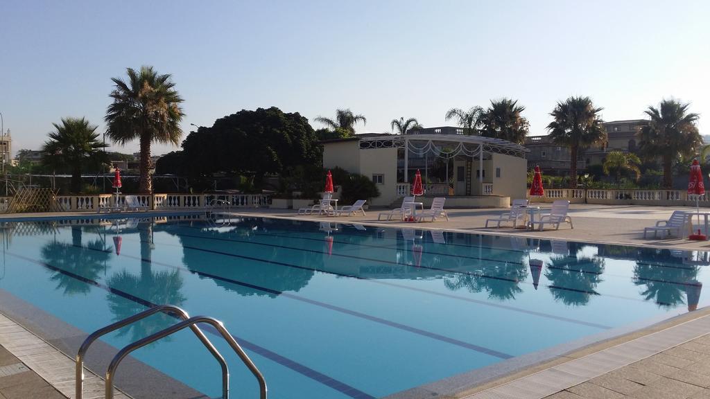 B&B Baia Dello Stretto Gallico Marina Bagian luar foto