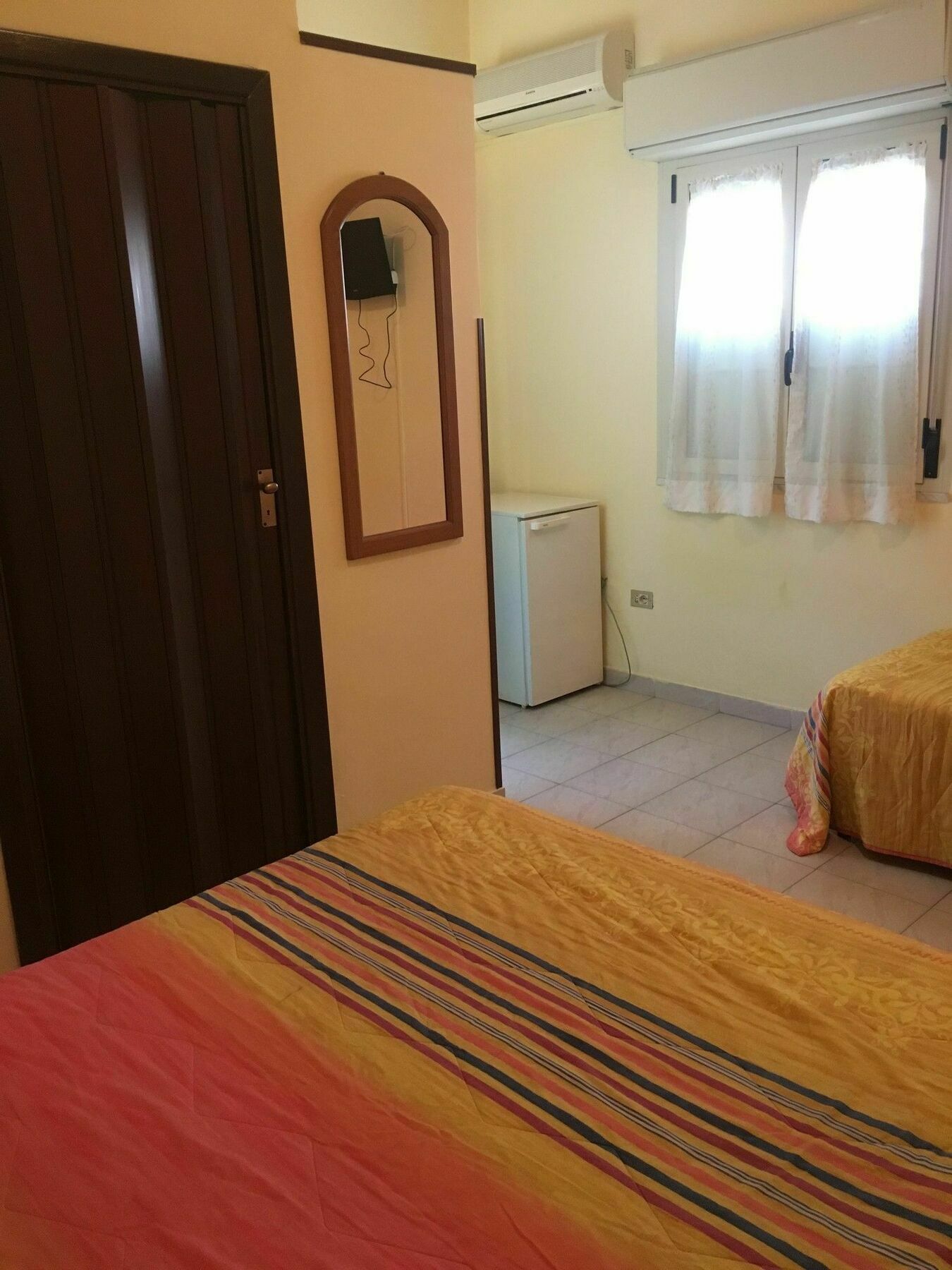 B&B Baia Dello Stretto Gallico Marina Bagian luar foto